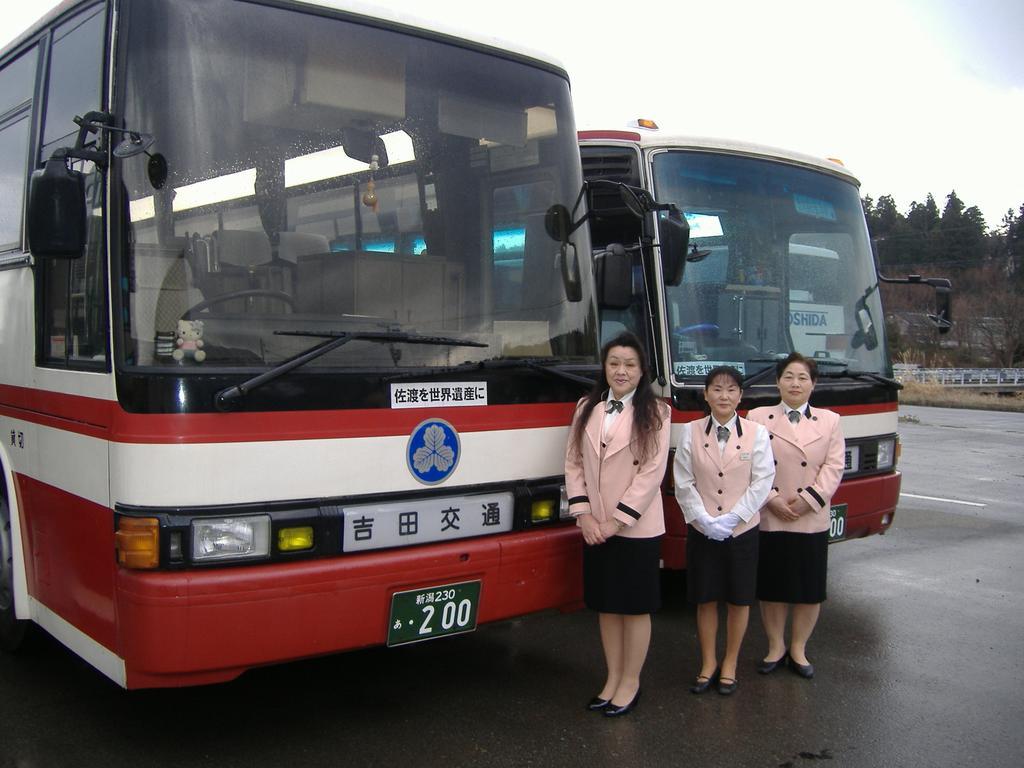 Kohan No Yado Yoshidaya Hotel Sado Buitenkant foto